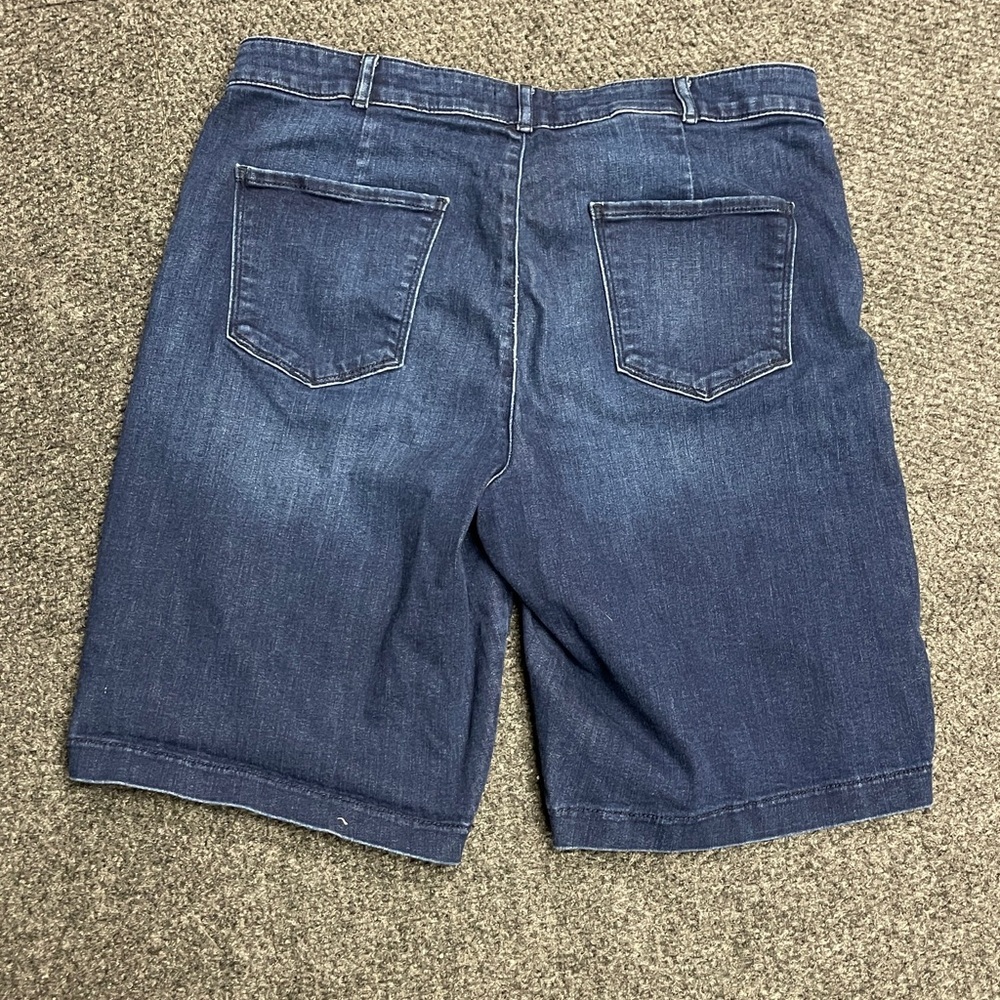 NYDJ Dark Blue Jean Shorts Bermuda length tummy control size 12 denim lift tuck - Picture 3 of 6